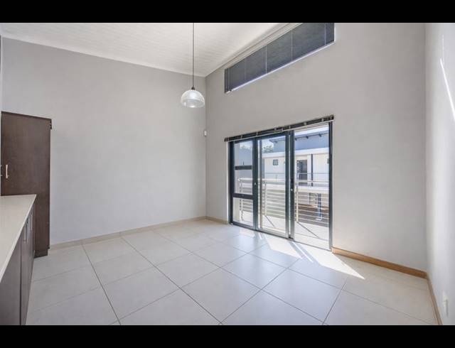 1 BEDROOM APARTMENT FOR SALE IN MENLO PARK